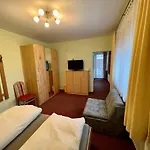 Gaestehaus Wallner * Presseggen