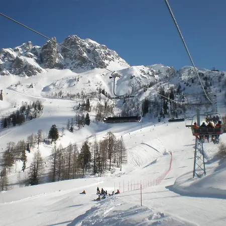 Gaestehaus Wallner アパート *